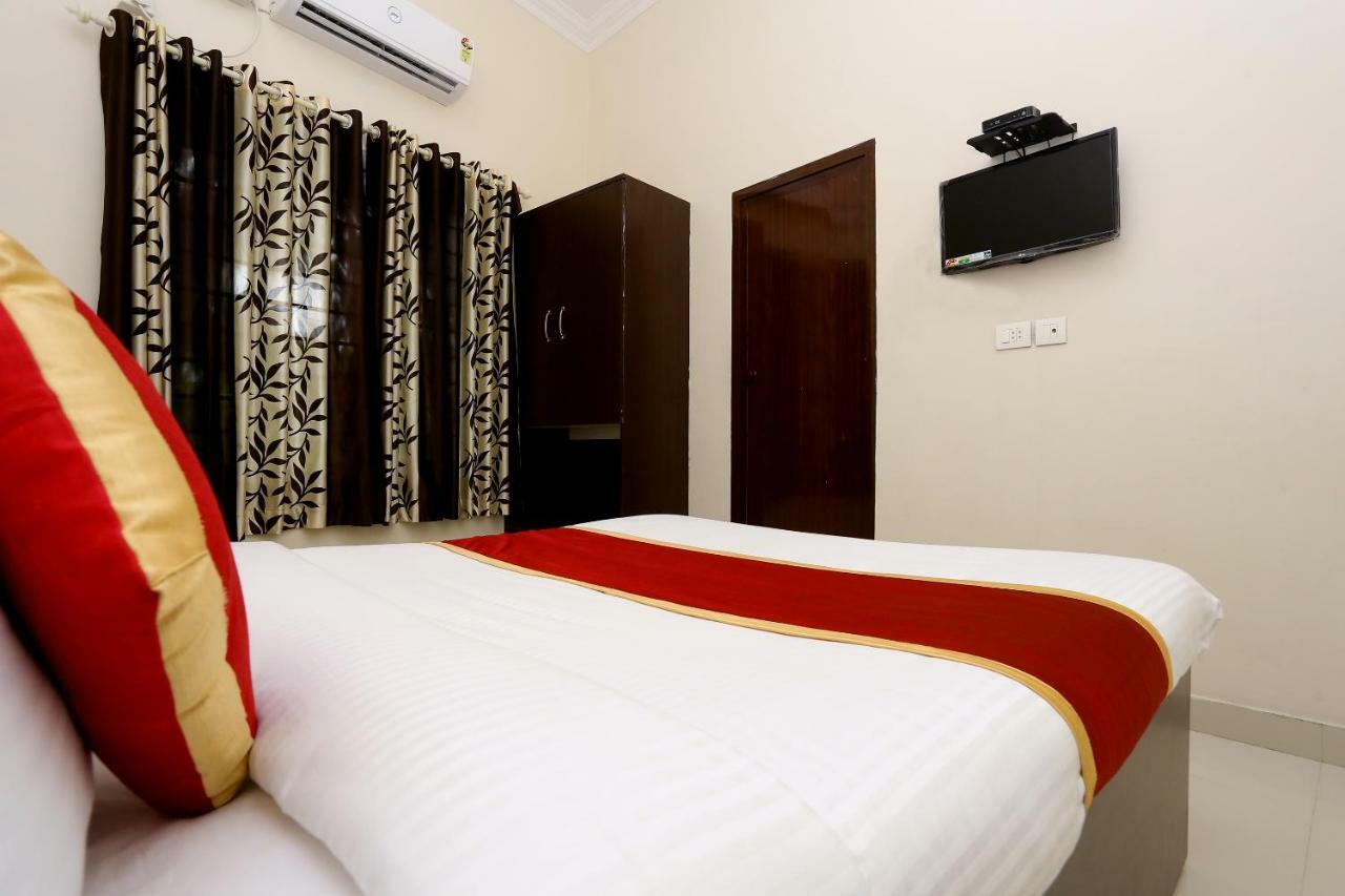Oyo 9118 Saravana Inn Thiruvananthapuram Zewnętrze zdjęcie